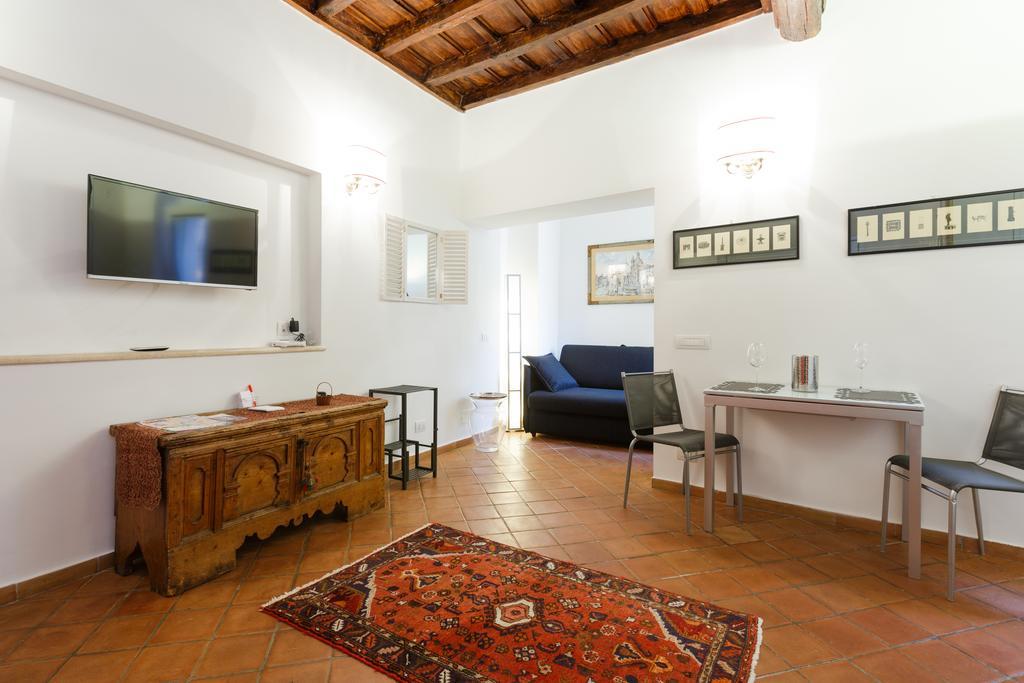 Navona, Old Rome Lodge Стая снимка